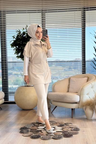 14382 Üst Yelekli Önü Cepli Takım Bej