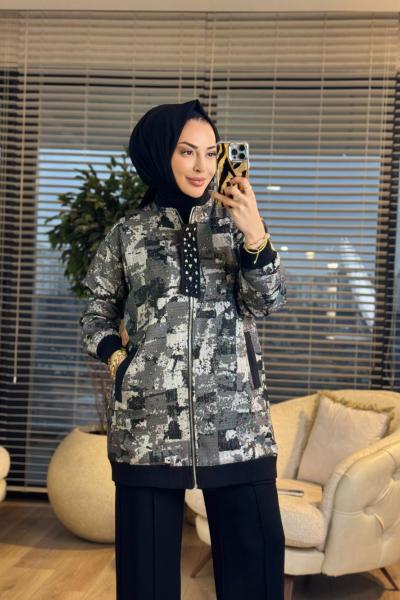 1470 Kendinden Desenli Fermuarlı Kap Siyah