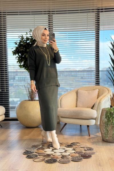 14900-1 Ön Tek Çizgili Triko Etekli Takım Haki