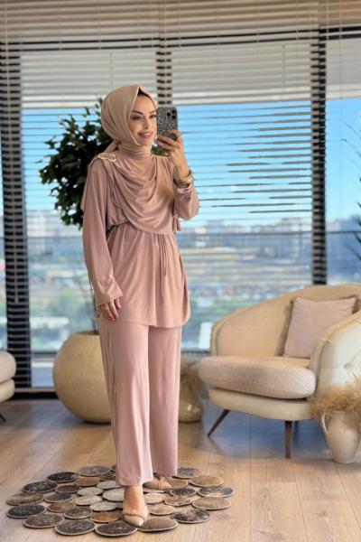 22768 Sol Omuzu Tokalı Takım Bej