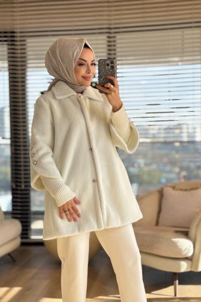 2468 Kolları İnci Düğmeli Peluş Kaban Ekru