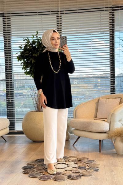 25004 Eteği Oval Sıfır Yaka Triko Tunik Siyah