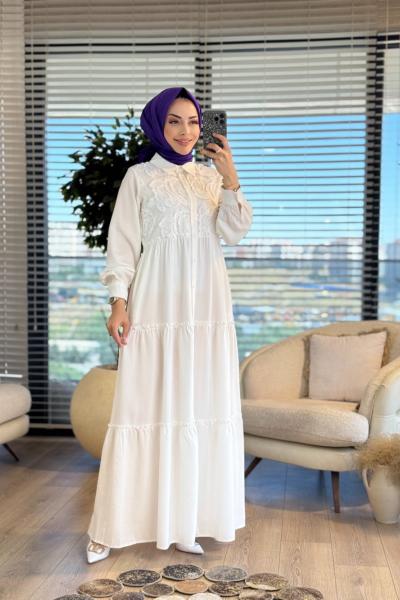25127 Robası Çiçek Nakışlı Elbise Beyaz