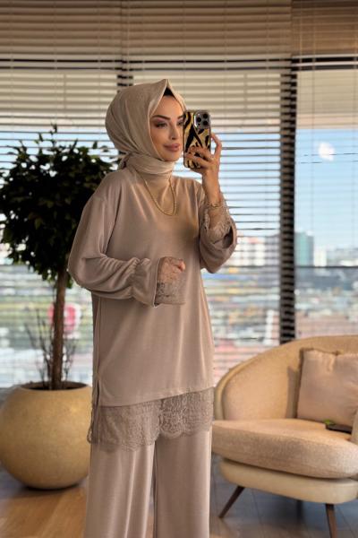 260154 Zarif Etek Ucu Dantelli Takım Bej