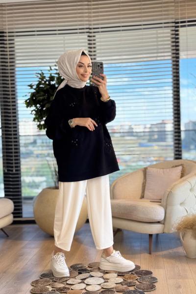 35442 Kabarık Çiçek Nakışlı Tunik Siyah