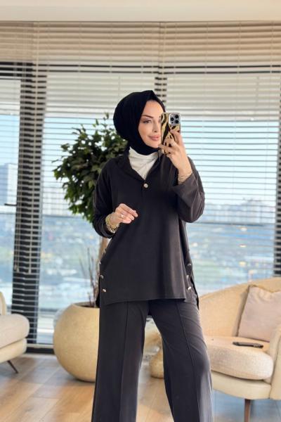4437 Yanları Ve Patı Düğmeli Takım Siyah