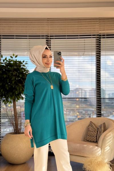 7330 Ön Ve Etek Ucu Biye Detaylı Triko Tunik Petrol