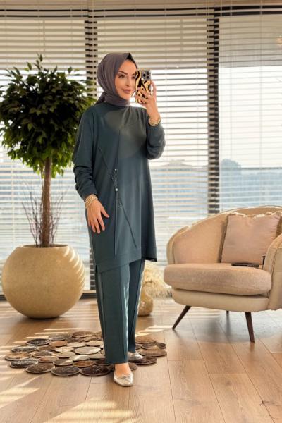 9894 Ön Dikiş Ve Taş Detaylı Takım Zümrüt